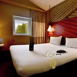 Hotell Ibis Nantes Herblain