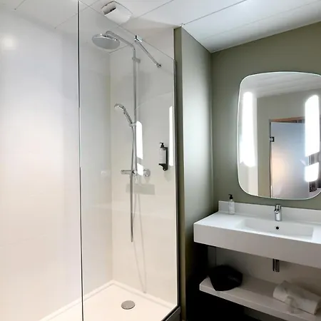 Ibis Nantes Herblain מלון 3*